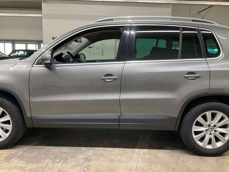 Grau Gebraucht 2009 VW Tiguan SUV | 8.000 € (Fairer Preis) - Bild 1/4