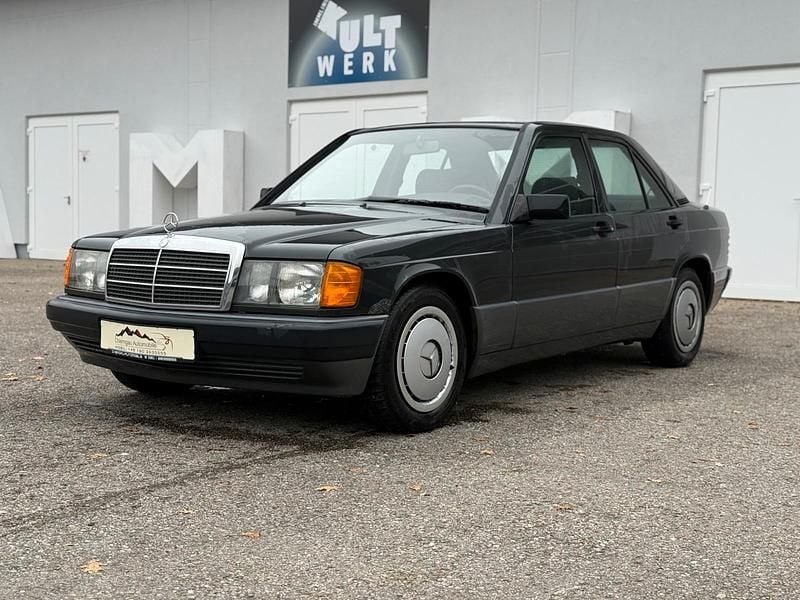 Grau Gebraucht 1991 Mercedes 190 Limousine | 3.500 € - Bild 1/4