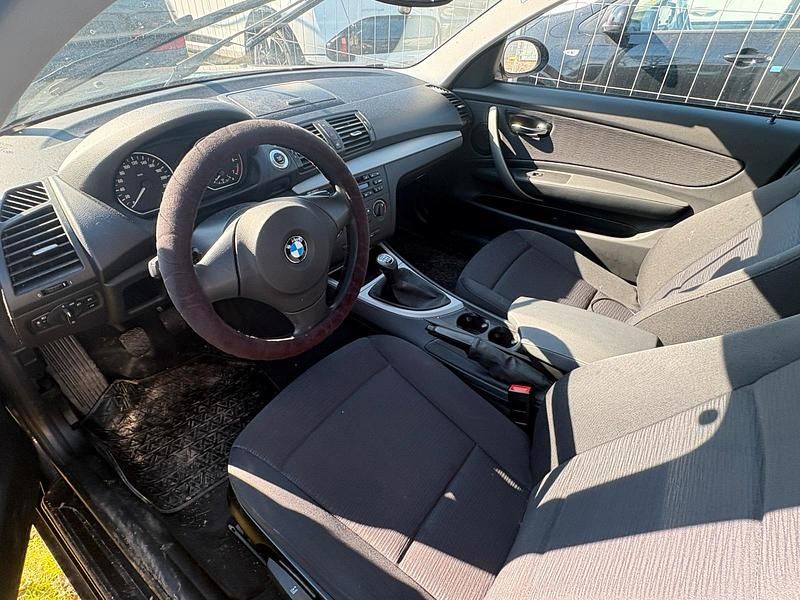 Gebraucht BMW 116 90 PS (66 kW) 2009 Schwarz Kleinwagen