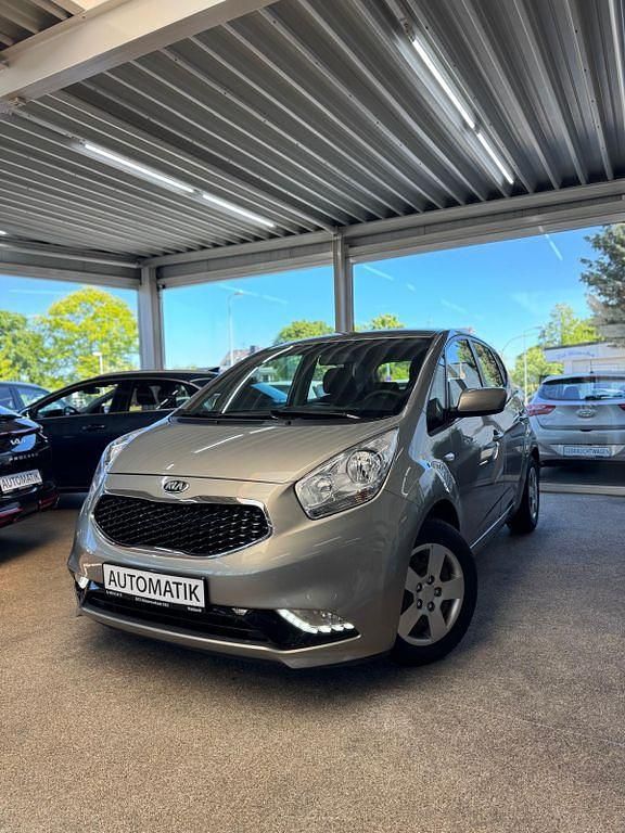 Silber Gebraucht 2016 Kia Venga Spirit Kleinwagen | 11.490 € (Guter Preis) - Bild 1/4