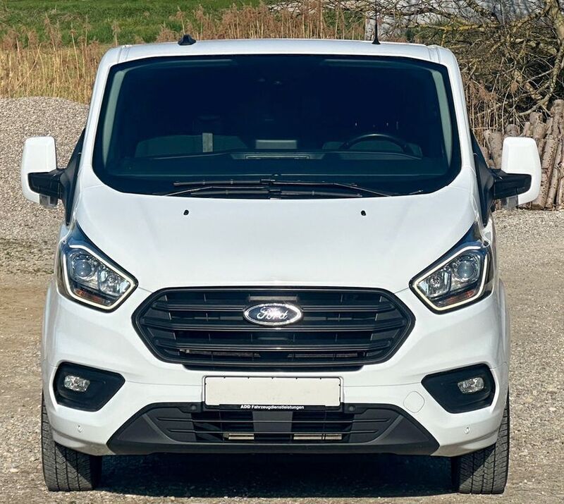 Weiß Gebraucht 2020 Ford Transit Custom Trend Van / Kleinbus | 17.999 € (Guter Preis) - Bild 1/4