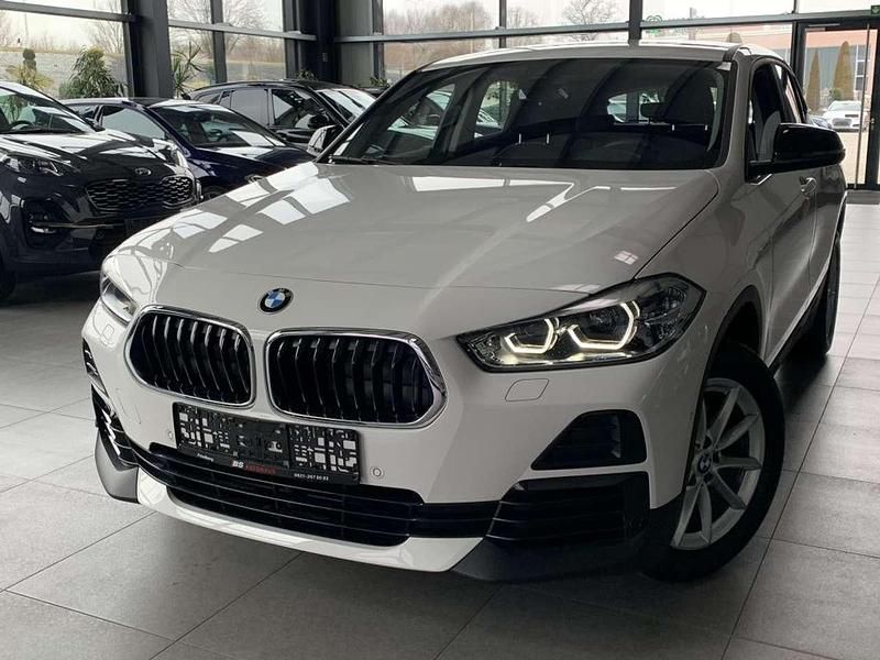 Alpinweiss 3 Gebraucht 2021 BMW X2 Sport Line SUV | 29.890 € - Bild 1/4