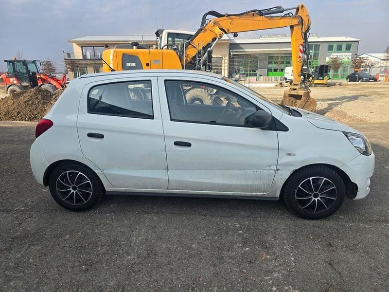 Gebraucht Mitsubishi Space Star Classic Collection 71 PS (52 kW) 2014 Weiß Van / Kleinbus