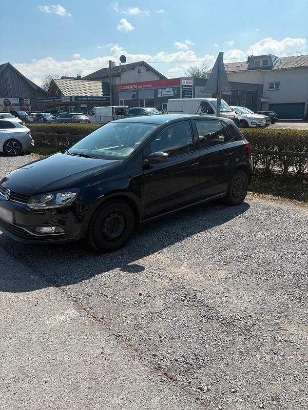 Gebraucht VW Polo 60 PS (44 kW) 2014 Schwarz Kleinwagen