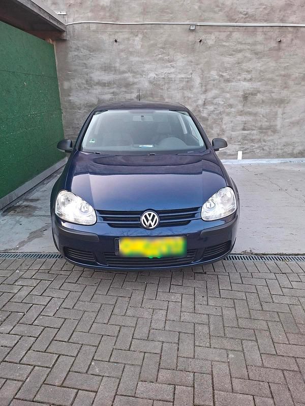 Gebraucht VW Golf V 80 PS (58 kW) 2008 Blau Kleinwagen