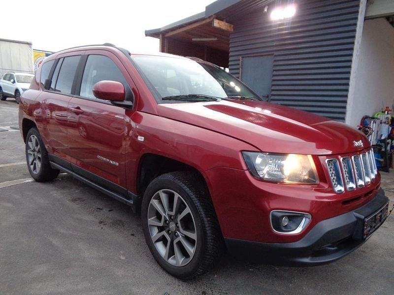 Gebraucht Jeep Compass Limited 163 PS (119 kW) 2014 Rot SUV
