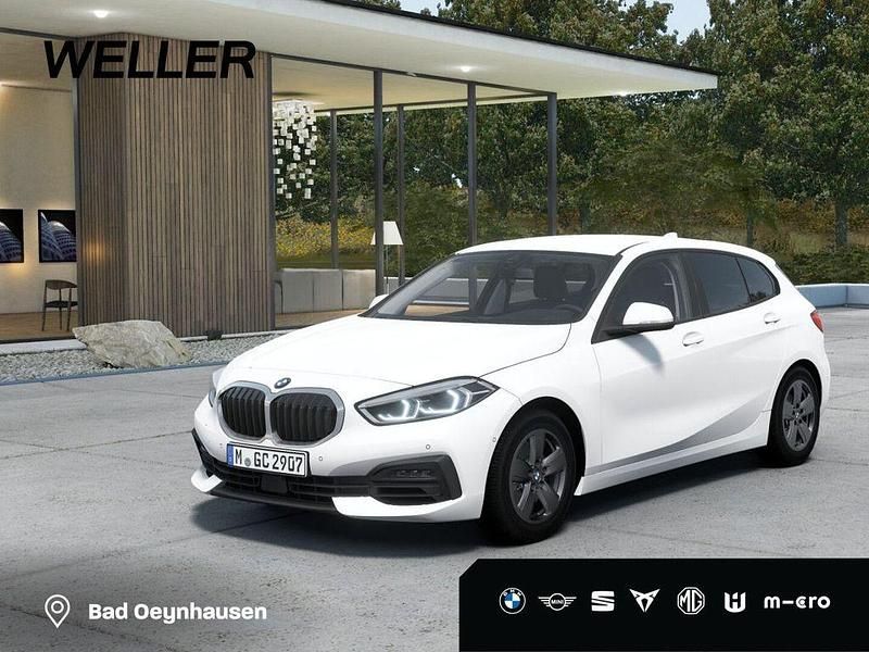Alpinweiss iii (weiß) Gebraucht 2023 BMW 118 Advantage Kleinwagen | 21.300 € (Fairer Preis) - Bild 1/4