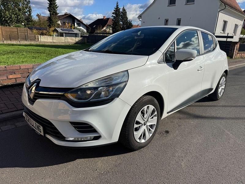 Weiß Gebraucht 2017 Renault Clio IV Limousine | 7.990 € (Fairer Preis) - Bild 1/4