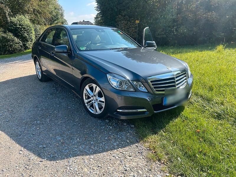 Gebraucht Mercedes 250 204 PS (150 kW) 2010 Grau Limousine