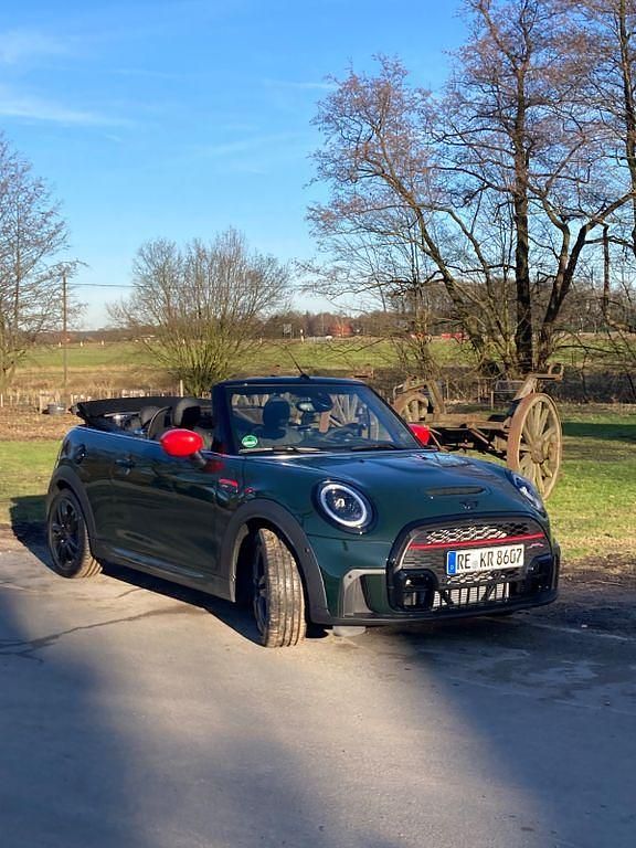 Gebraucht Mini John Cooper Works 231 PS (169 kW) 2024 Grün Kleinwagen
