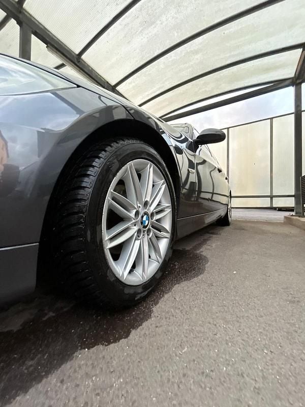 Second-hand BMW 320 150 CP (110 kW) 2008 Negru Break