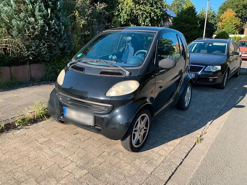 Schwarz Gebraucht 2005 Smart ForTwo Coupé Kleinwagen | 699 € - Bild 1/4