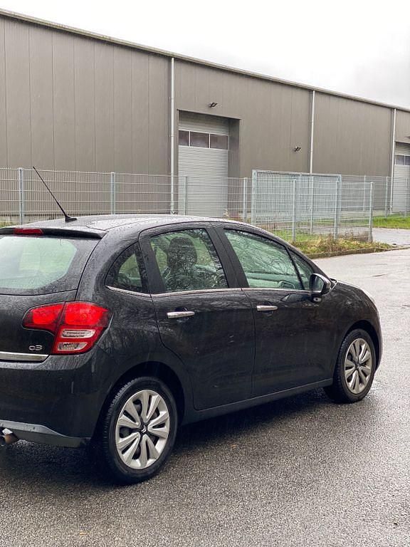 Gebraucht Citroën C3 Exclusive 95 PS (69 kW) 2012 Schwarz Limousine