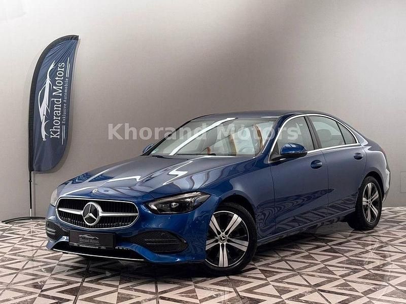 Blau Gebraucht 2022 Mercedes C180 Limousine | 34.380 € (Fairer Preis) - Bild 1/4
