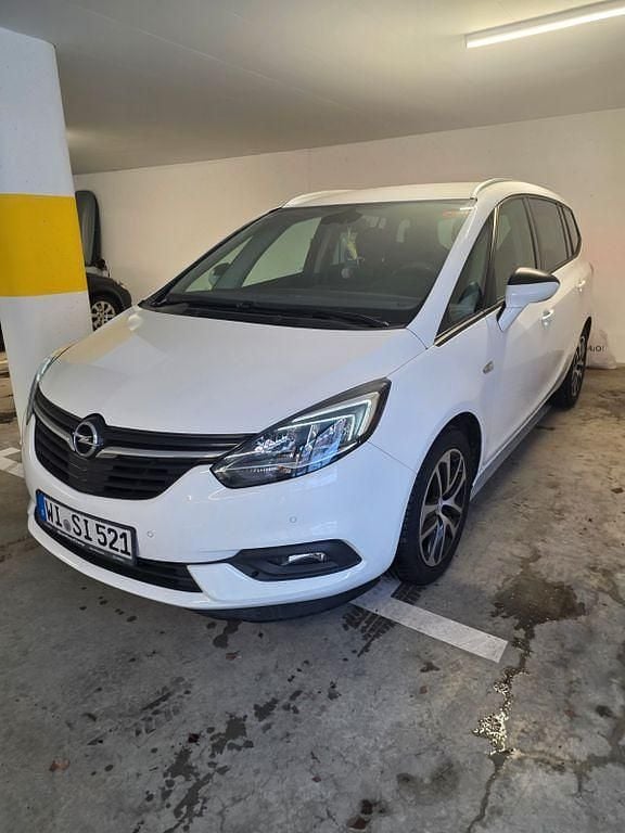 Weiß Gebraucht 2018 Opel Zafira Tourer Van / Kleinbus | 8.499 € (Superpreis) - Bild 1/4
