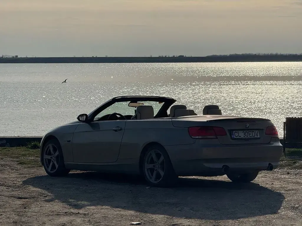 Gebraucht BMW 335 Cabriolet 306 PS (225 kW) 2007 Beige Cabrio