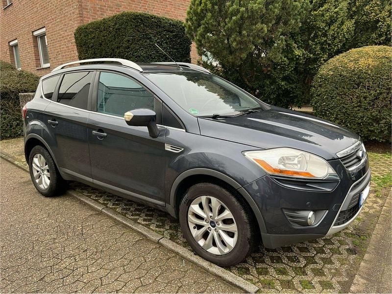Gebraucht Ford Kuga 140 PS (102 kW) 2010 SUV