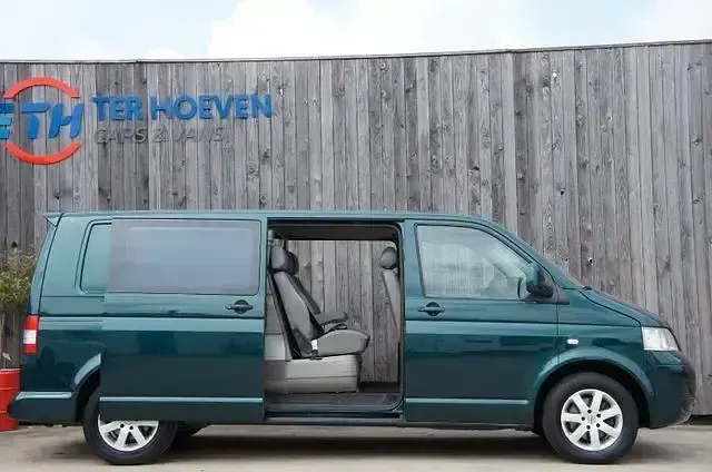 Usata VW Transporter 174 CV (127 kW) 2004 Verde Furgone