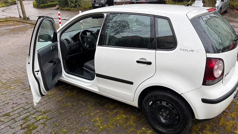 Gebraucht VW Polo 60 PS (44 kW) 2007 Weiß Kleinwagen