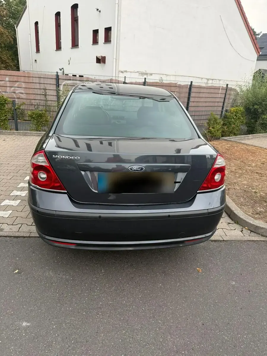 Gebraucht Ford Mondeo 133 PS (97 kW) 2006 Grau Limousine