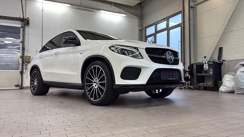 Weiß Gebraucht 2018 Mercedes GLE43 AMG AMG Coupé | 35.900 € (Guter Preis) - Bild 1/4