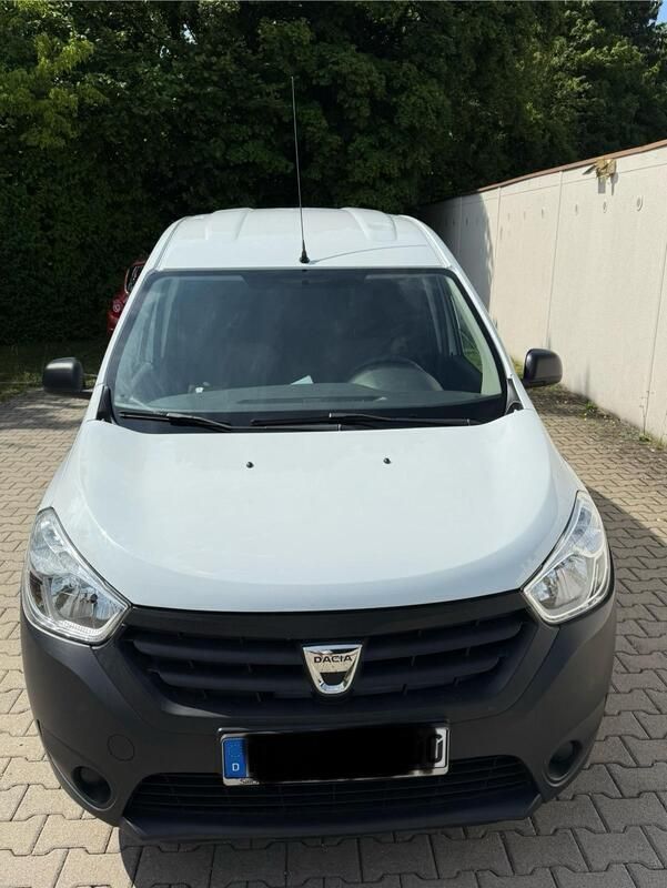 Weiß Gebraucht 2016 Dacia Dokker Van | 5.499 € - Bild 1/4