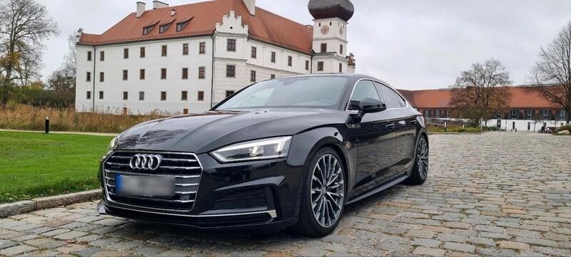 Schwarz Gebraucht 2018 Audi A5 Sportback S-Line Limousine | 25.900 € (Etwas zu teuer) - Bild 1/4