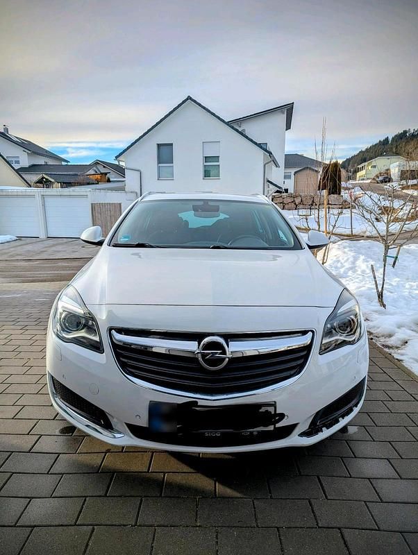 Gebraucht Opel Insignia 170 PS (125 kW) 2015 Weiß Kombi