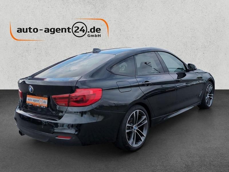 Gebraucht BMW 330 Gran Turismo Shadowline 258 PS (189 kW) 2017 Black sapphire metallic (475) Limousine