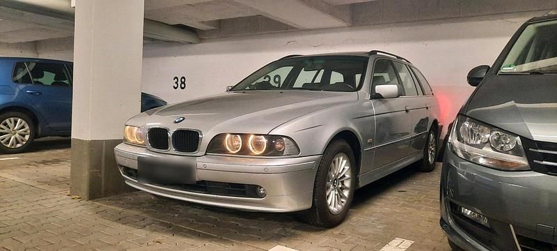 Gebraucht BMW 520 Exclusive 170 PS (125 kW) 2003 Silber Kombi