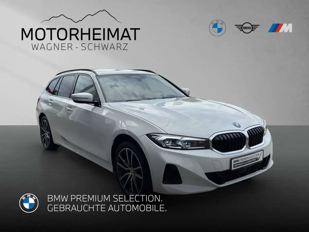 Gebraucht BMW 330e 292 PS (214 kW) 2025 Alpinweiß uni Kombi