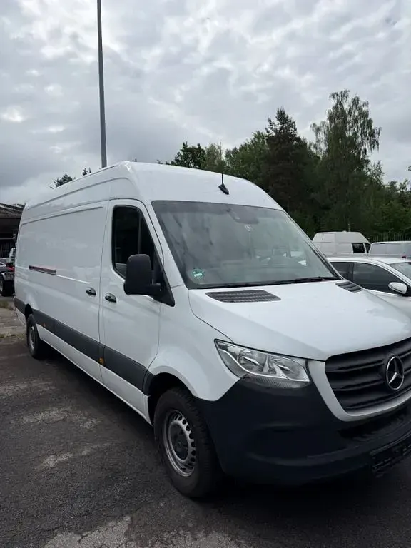 Gebraucht Mercedes Sprinter 170 PS (125 kW) 2023 Weiß Van
