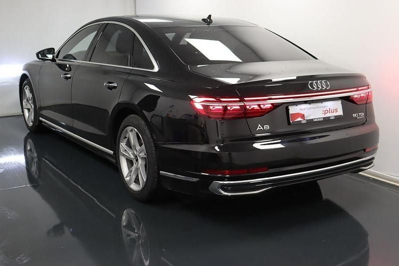 Gebraucht Audi A8 Performance 286 PS (210 kW) 2024 Mythosschwarz Limousine