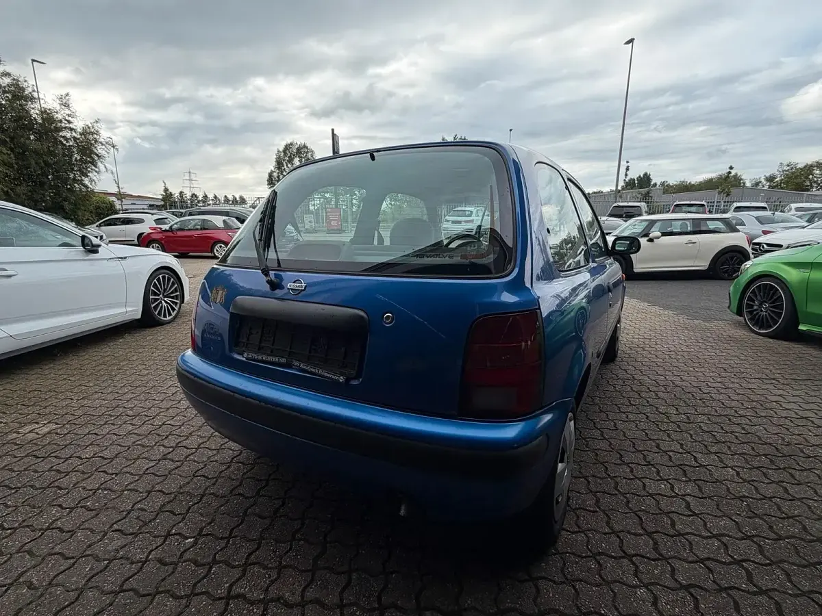 Usata Nissan Micra 2000 Blu Utilitaria
