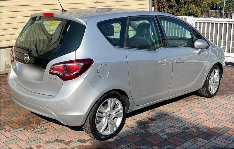 Gebraucht Opel Meriva 88 PS (64 kW) 2014 Silber Van / Kleinbus
