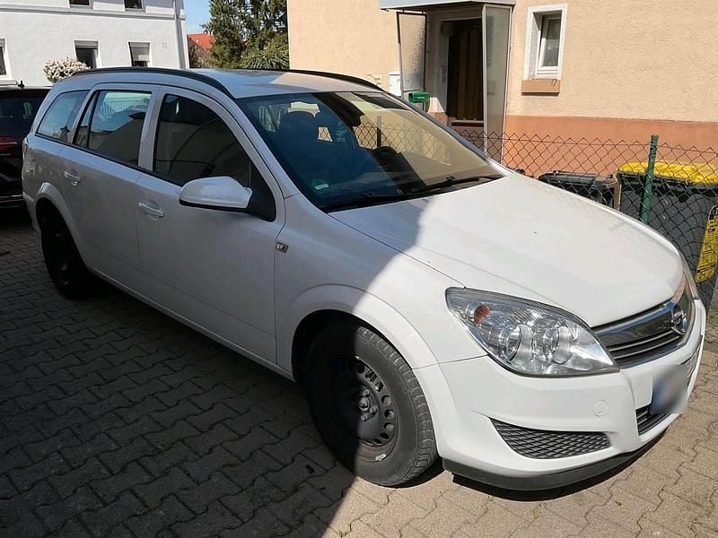 Gebraucht Opel Astra 90 PS (66 kW) 2009 Weiß Kombi