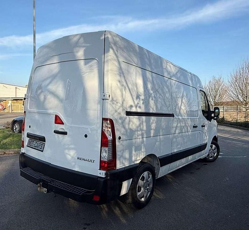 Gebraucht Renault Master 150 PS (110 kW) 2020 Weiß Van / Kleinbus