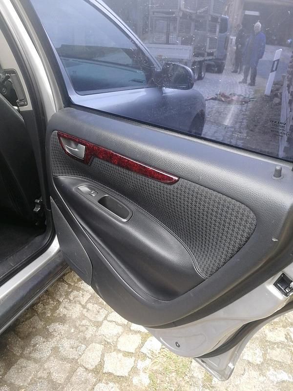 Gebraucht Volvo V70 140 PS (102 kW) 2001 Silber Kombi