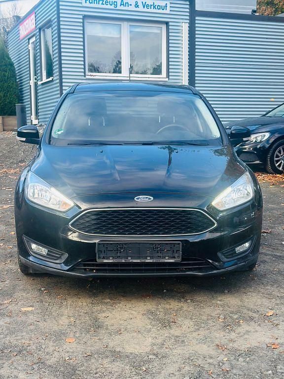 Schwarz Gebraucht 2018 Ford Focus Business Edition Limousine | 5.500 € (Fairer Preis) - Bild 1/4