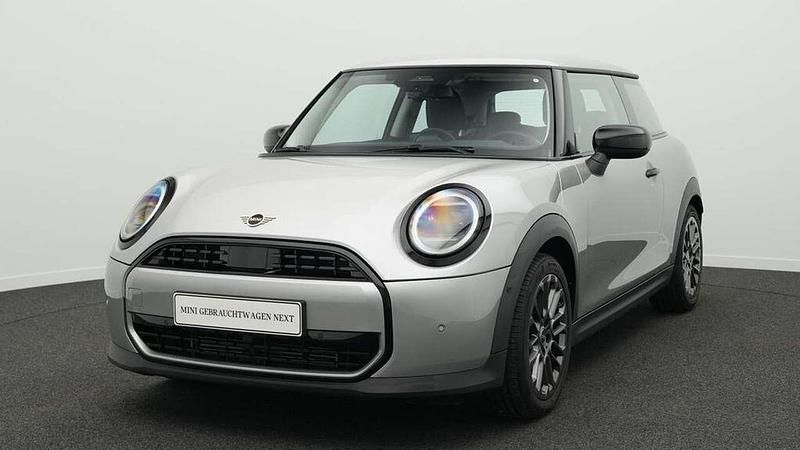 Grau Gebraucht 2024 Mini Cooper Classic Kleinwagen | 24.946 € (Fairer Preis) - Bild 1/4