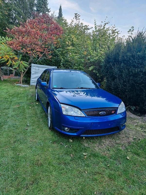 Blau Gebraucht 2002 Ford Mondeo ST Limousine | 2.800 € (Fairer Preis) - Bild 1/4