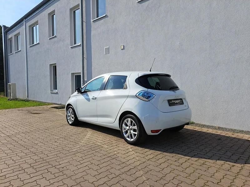 Gebraucht Renault Zoe LIMITED 80 kW (109 PS) 2019 Gletscherweiss Kleinwagen