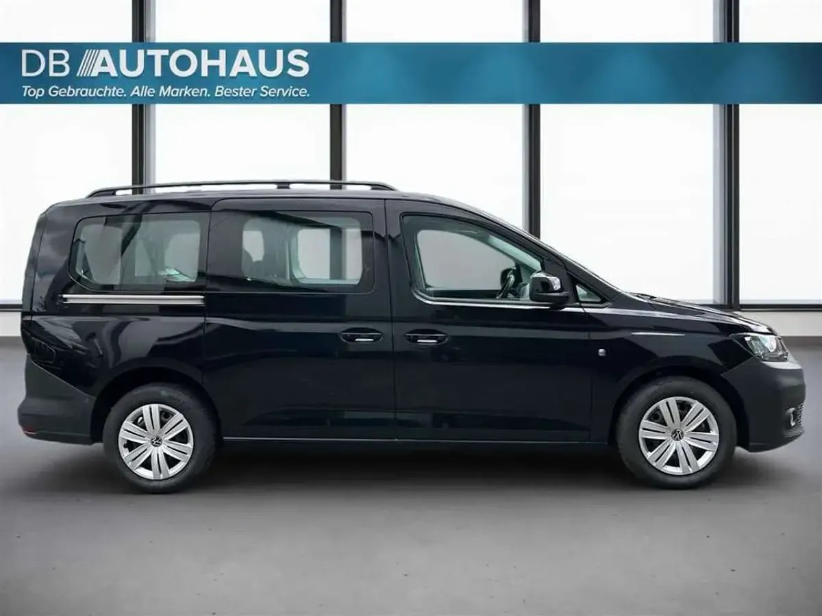 Gebraucht VW Caddy Maxi 122 PS (89 kW) 2022 Schwarz Van / Kleinbus