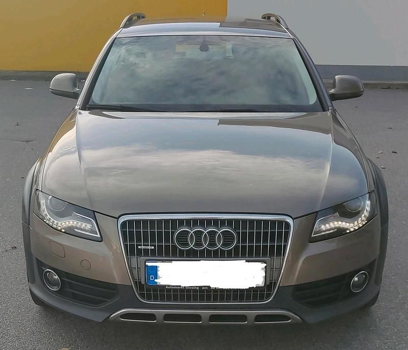 Grau Gebraucht 2010 Audi A4 Allroad Sport Kombi | 6.400 € (Fairer Preis) - Bild 1/4