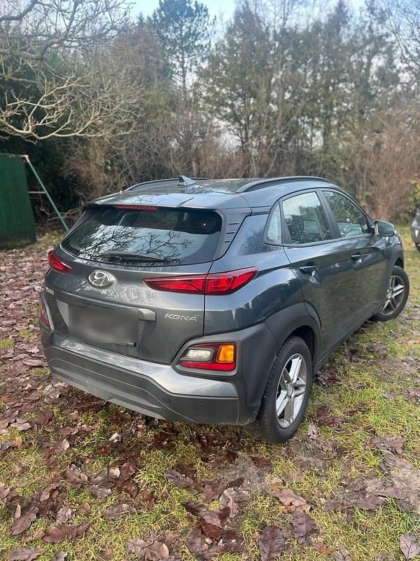 Gebraucht Hyundai Kona 120 PS (88 kW) 2019 Grau SUV