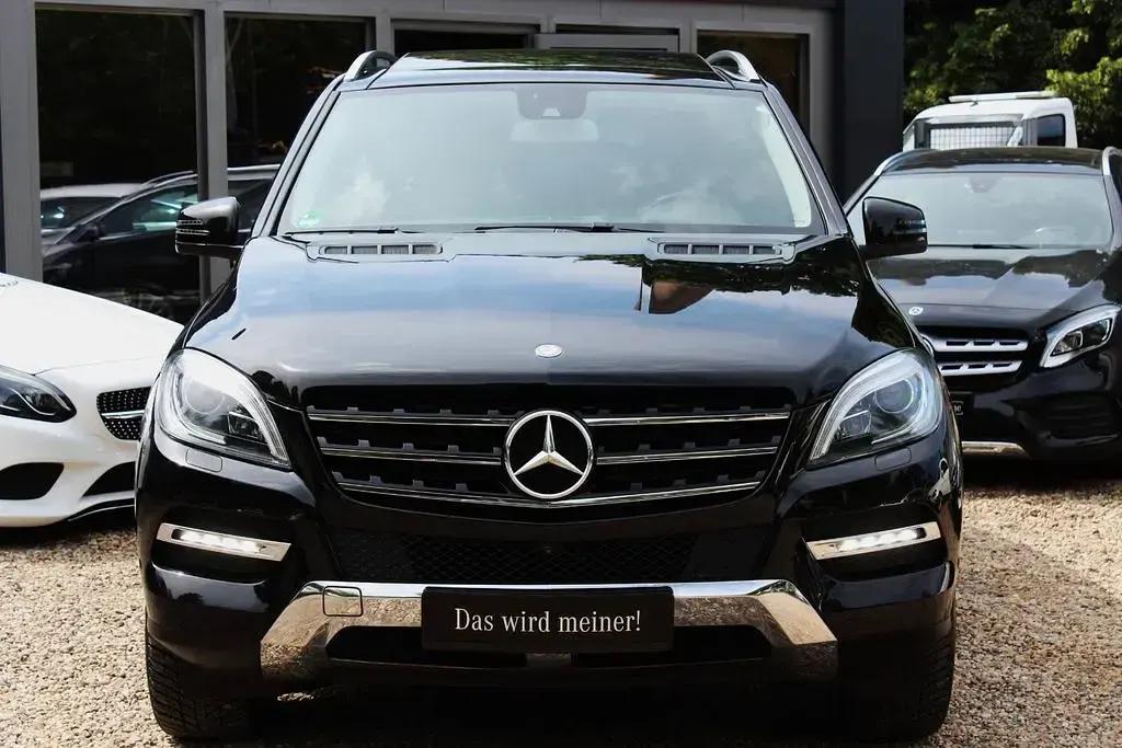Gebraucht Mercedes ML350 258 PS (189 kW) 2013 Schwarz SUV