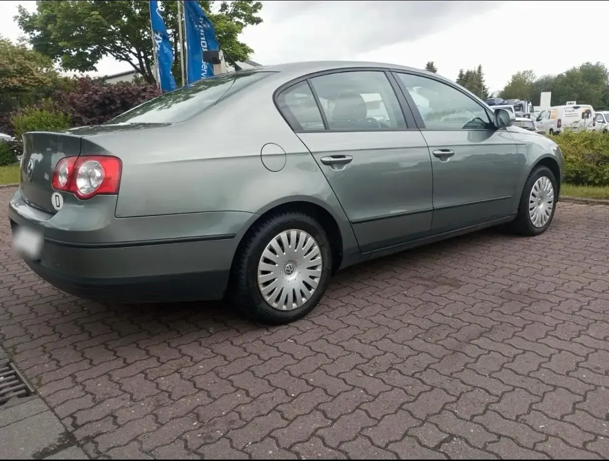 Gebraucht VW Passat 148 PS (108 kW) 2008 Braun Limousine