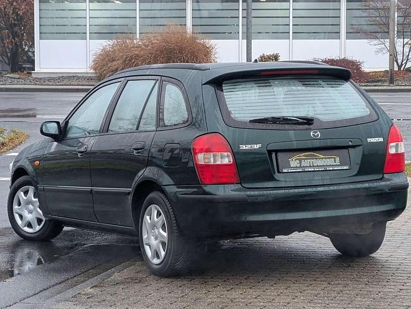 Gebraucht Mazda 323F 88 PS (64 kW) 2000 Grün Kleinwagen