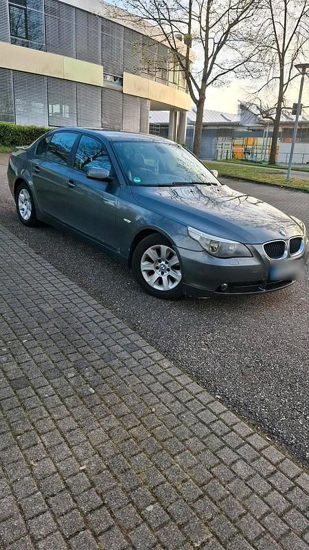 Second-hand BMW 520 170 CP (125 kW) 2004 Gri Berlinǎ