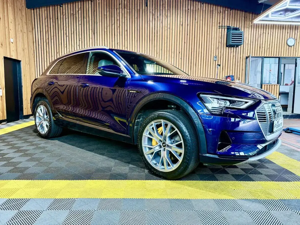Gebraucht Audi e-tron S-Line 300 kW (408 PS) 2022 Blau SUV